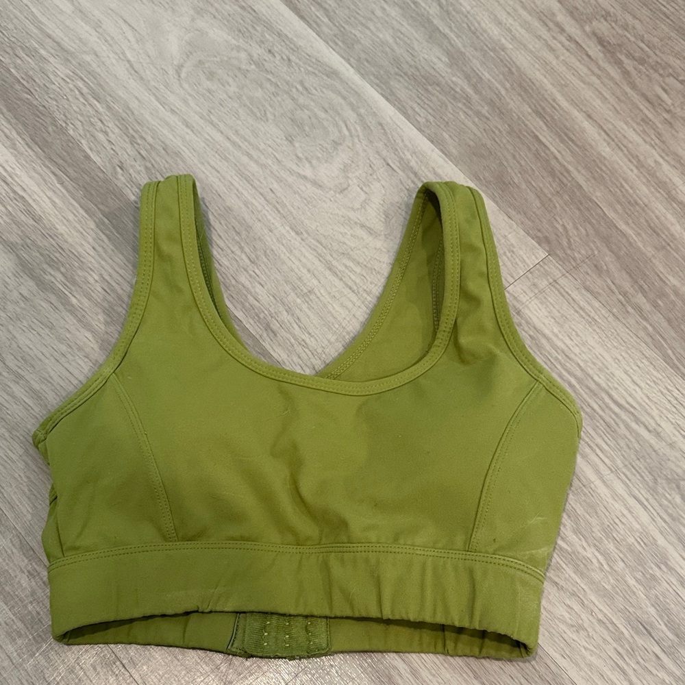 NVGTN Sage Green Sports Bra